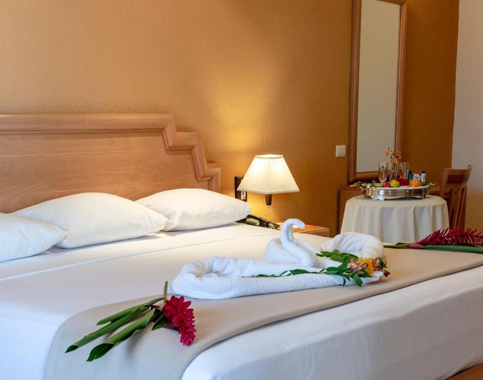 Tecnohotel Itzaes Мерида Экстерьер фото