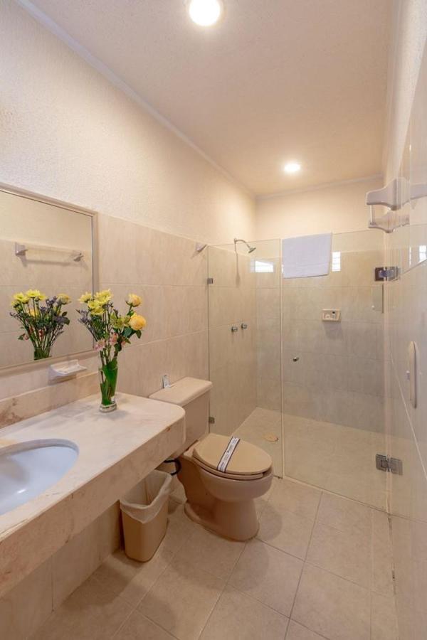 Tecnohotel Itzaes Мерида Экстерьер фото