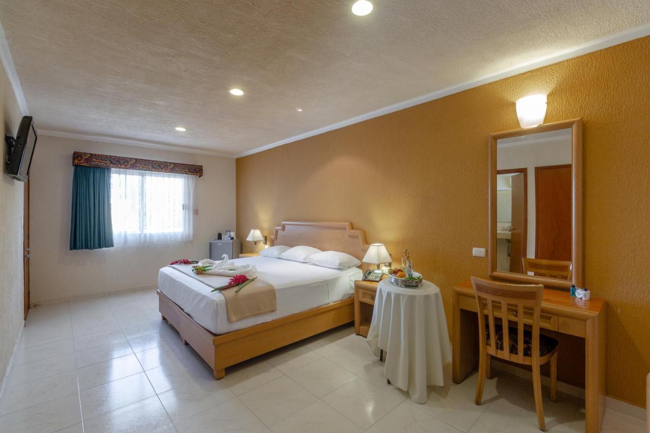 Tecnohotel Itzaes Мерида Экстерьер фото