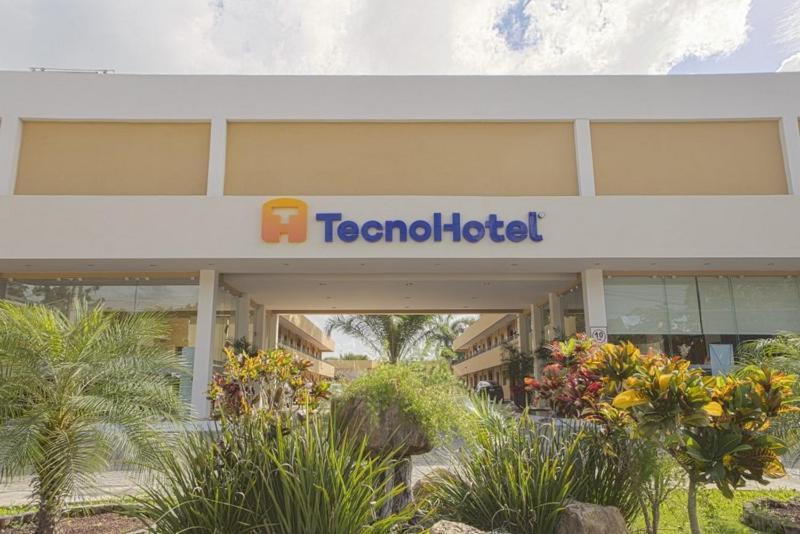 Tecnohotel Itzaes Мерида Экстерьер фото